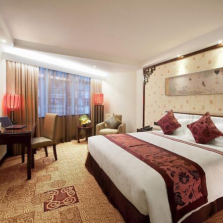 Emperor Hotel Macau Exterior photo