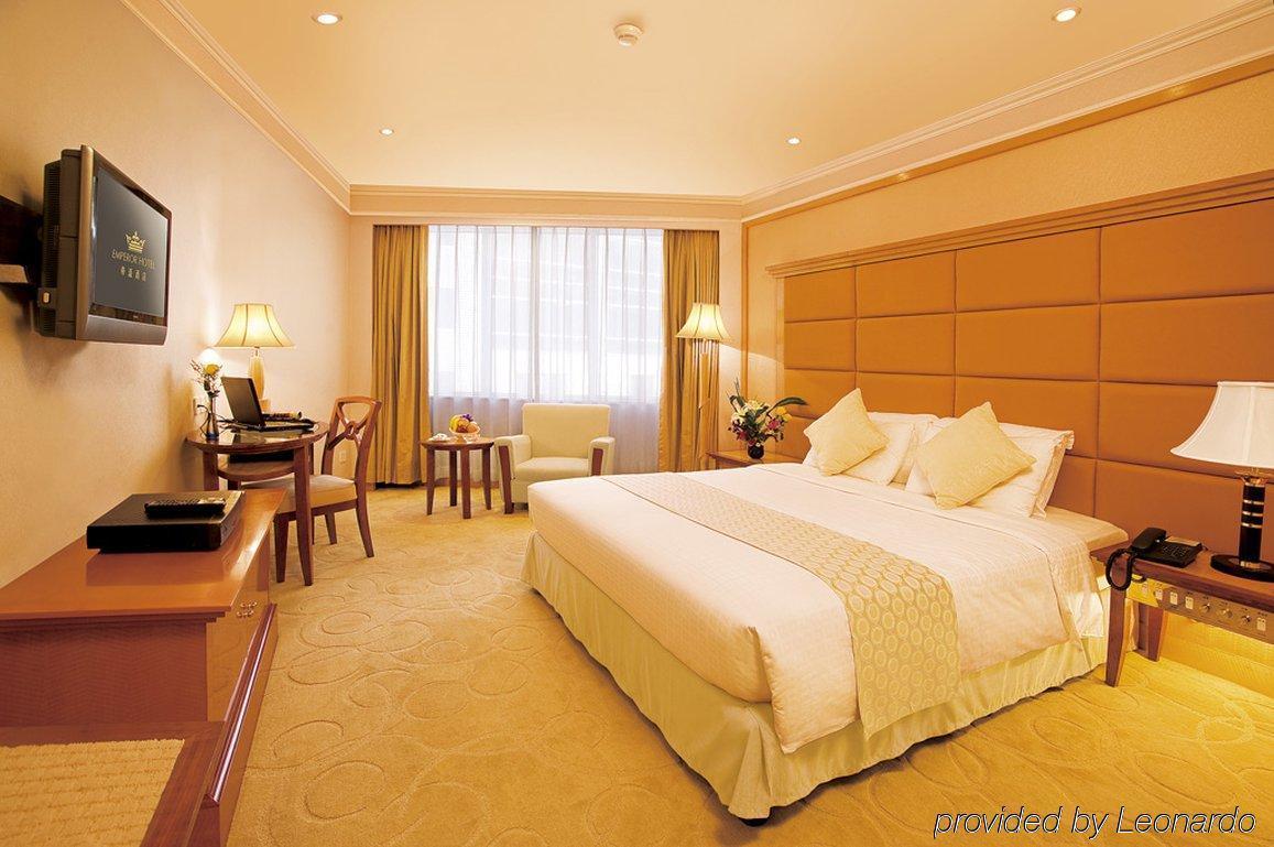 Emperor Hotel Macau Exterior photo
