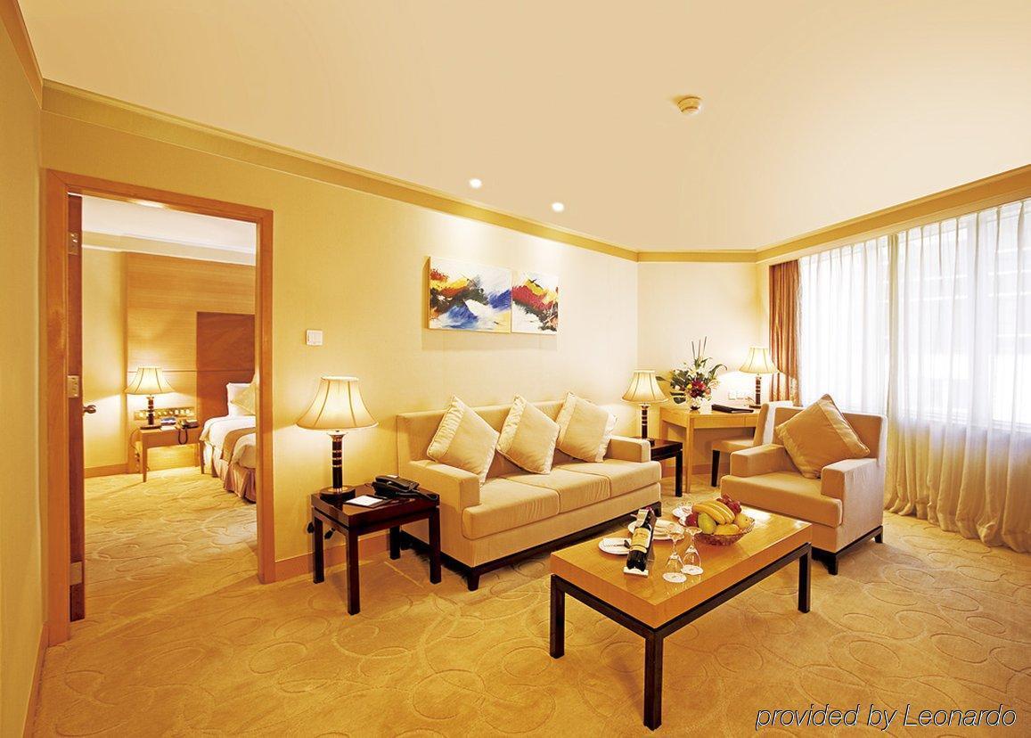 Emperor Hotel Macau Exterior photo