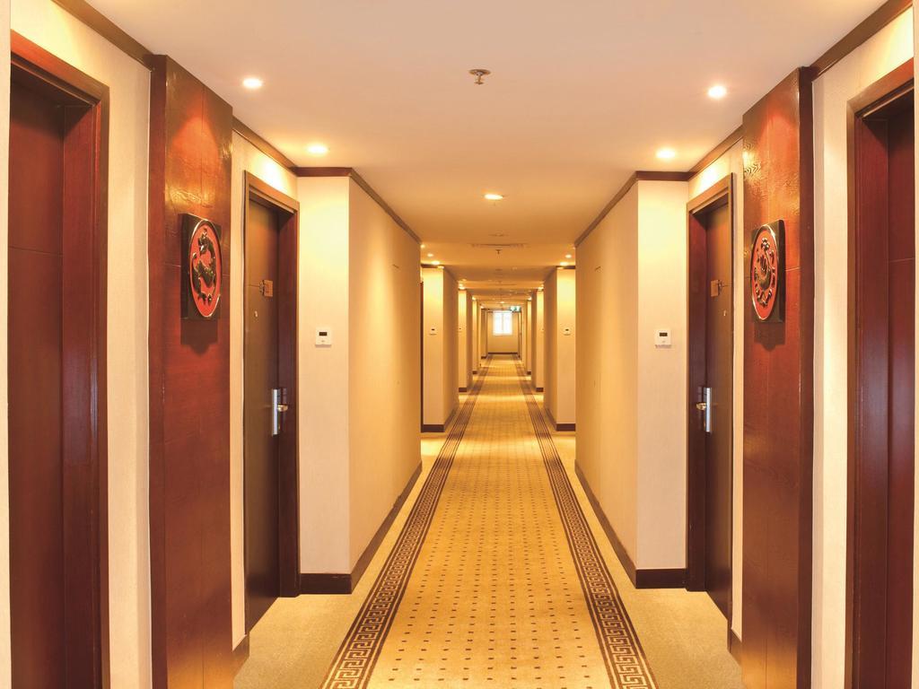 Emperor Hotel Macau Exterior photo